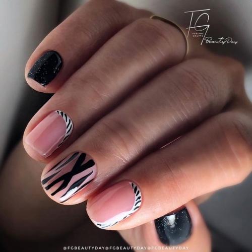 Маникюр на короткие ногти. 01