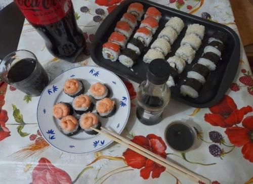 Этим летом я научилась шить вещи из Муслима и сшила легкий, летний костюм для дочки. 09