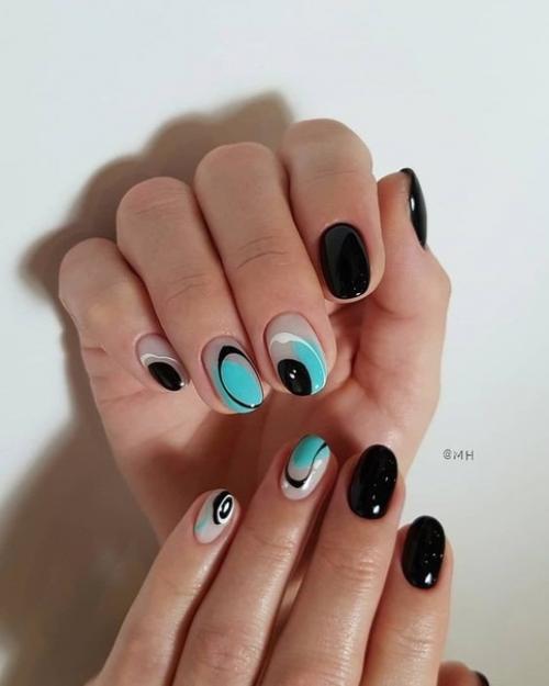 Маникюр на короткие ногти. 03