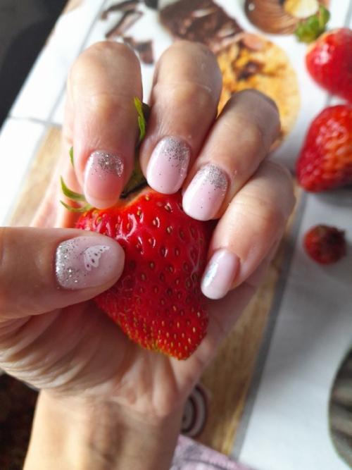 Этим летом я научилась шить вещи из Муслима и сшила легкий, летний костюм для дочки. 05