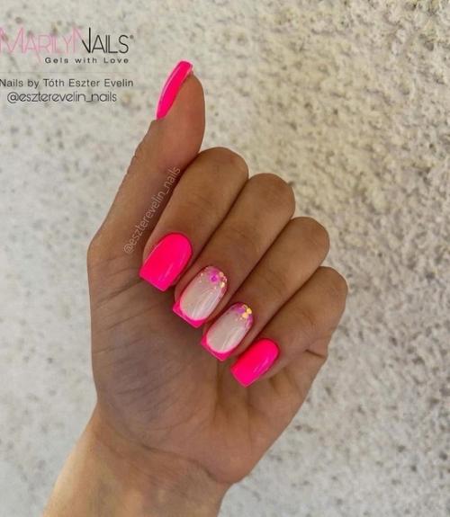 В Балаково неизвестные похитили женщину, затолкав ее в собственную машину. 01