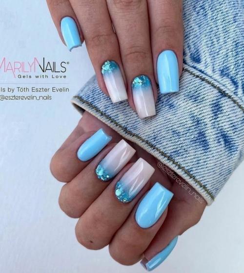 В Балаково неизвестные похитили женщину, затолкав ее в собственную машину. 02