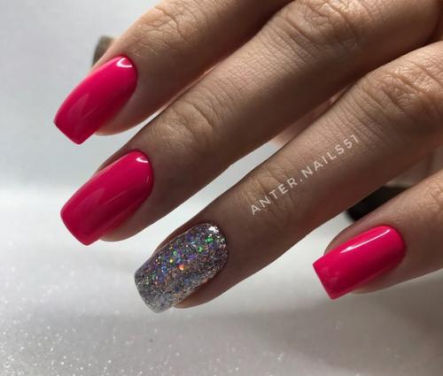 Замечаю, что в последнее время отсутствует какая либо мода на дизайн в маникюре. 02