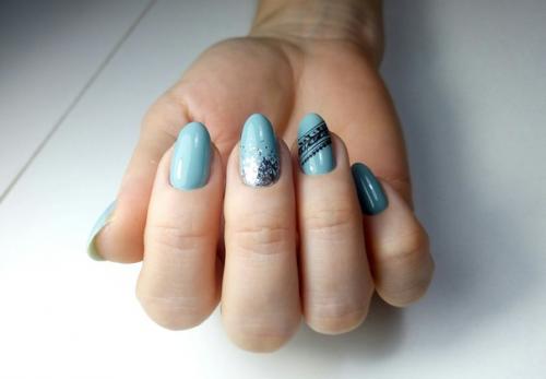 На оценку занимаюсь около года, плотно с конца сентября 2019 (до этого параллельно была основная работа. 03