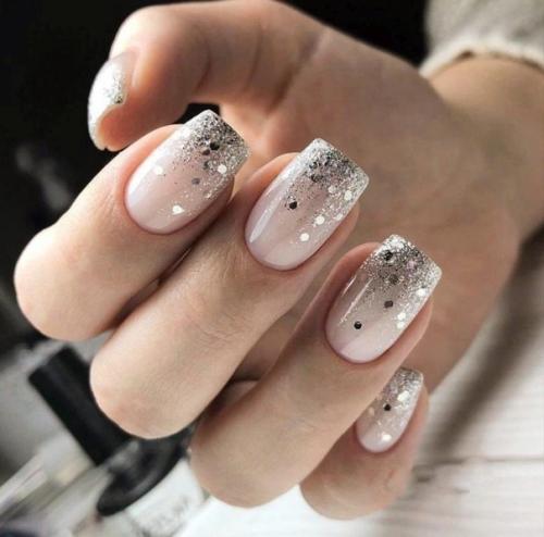 Освещение для выделения деталей и придания блеска используется. 08