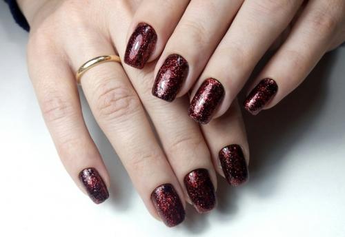 На оценку занимаюсь около года, плотно с конца сентября 2019 (до этого параллельно была основная работа. 08