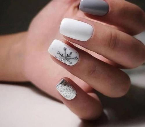 Освещение для выделения деталей и придания блеска используется. 09