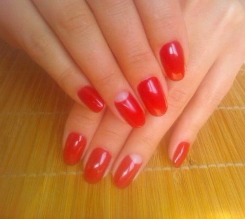 Милые девушки!  Нужны модели на маникюр покрытие гель - лаком и отработкой дизайна! 01