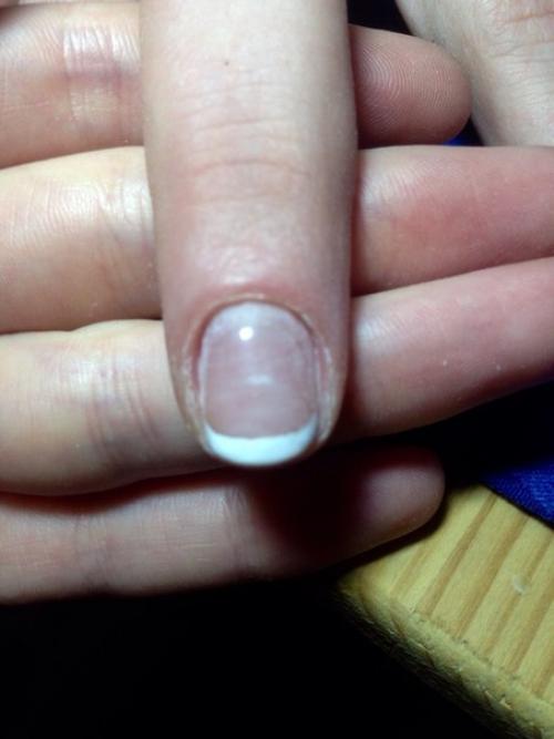 Интерессно услышать мнение мастеров, делала аппаратный маникюр первый раз? 01