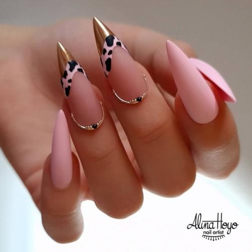 Маникюр на острых ноготках. 04