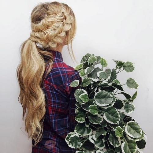 Идеи причесок.   Романтичные идеи причесок? 05