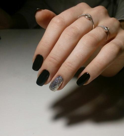 Работы!  Начинающий мастер, работаю на материалах вог, коди, Тнл, Уно, масура и тд, комби маникюр, по времени 2-3 часа в зависимости от ногтей. 05