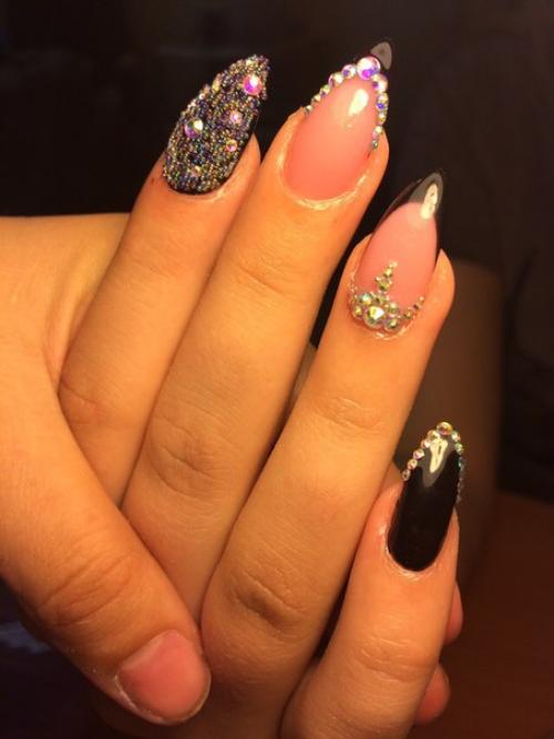 Милые девушки?  Предлагаю вам свои услуги по наращиванию и дизайну ногтей! 06