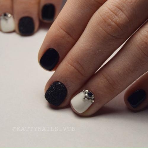 Девочки, оцените пожалуйста работы. 01