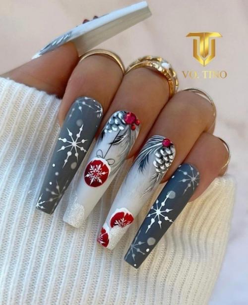 Оцените подборку маникюра с оригинальным дизайном. 05