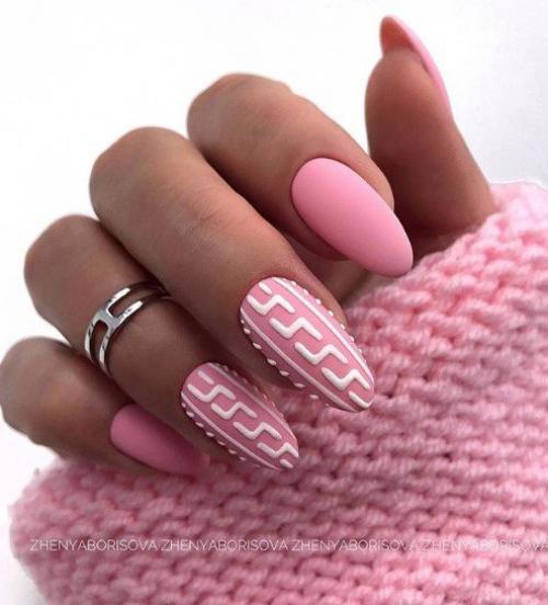 Подборка идей новогоднего розового маникюра. 07