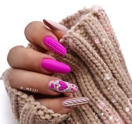 Подборка идей новогоднего розового маникюра. 02