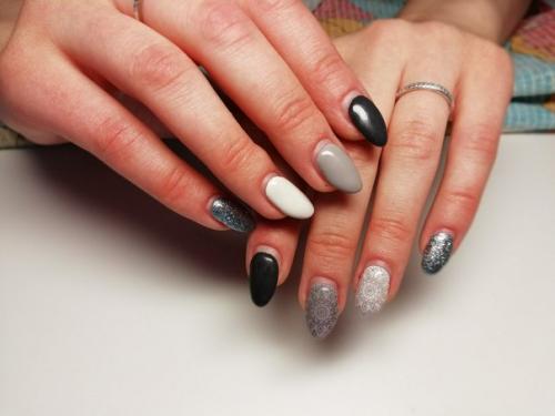 Милые девушки?  Сертифицированный мастер ногтевого сервиса с опытом работы более трёх лет приглашает вас на процедуры по очень сладким ценам? 03