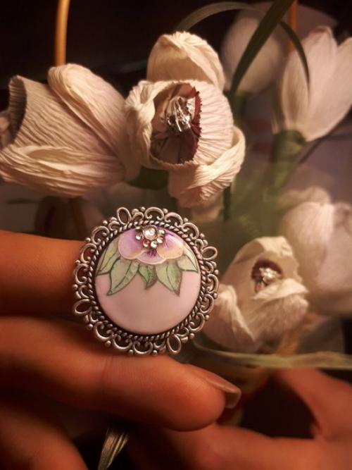 Милые девушки?  Сертифицированный мастер ногтевого сервиса с опытом работы более трёх лет приглашает вас на процедуры по очень сладким ценам? 07