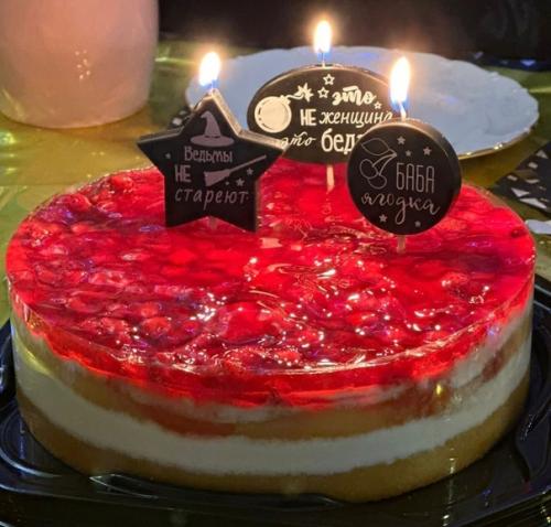 В этот юбилей я решила всё сделать в одном формате Черно - Золотой стиль. 03