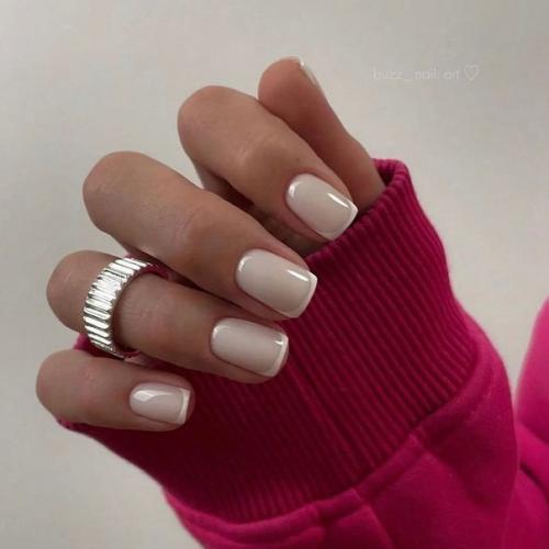 Как тебе идеи дизайна повседневного маникюра? 07