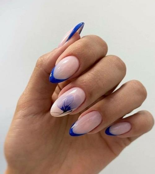 Стильные идеи синего маникюра на длинные и короткие ногти. 05