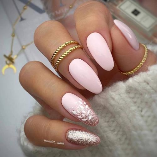 Несколько красивых фото идей розового маникюра с дизайном для длинных ноготков. 02