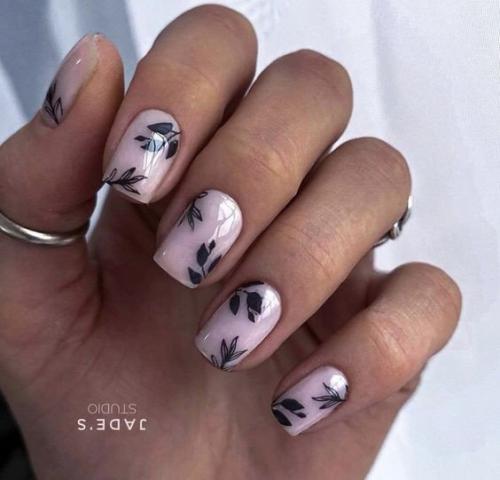 Красивый маникюр на короткие ногти. 03