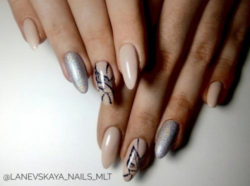 Можно критику?  Занимаюсь 7 месяцев, курсы не проходила, планирую скоро пройти? 02