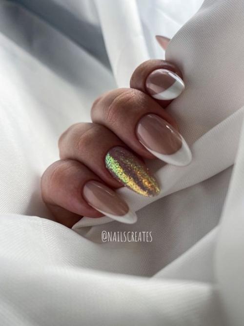 Золотистый маникюр для ваших ногтей. 09