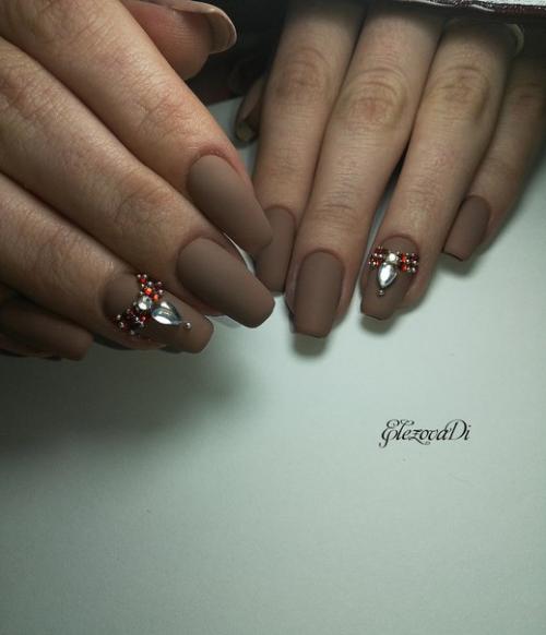 Девочки, оцените ноготки, занимаюсь почти 3 месяца? 01