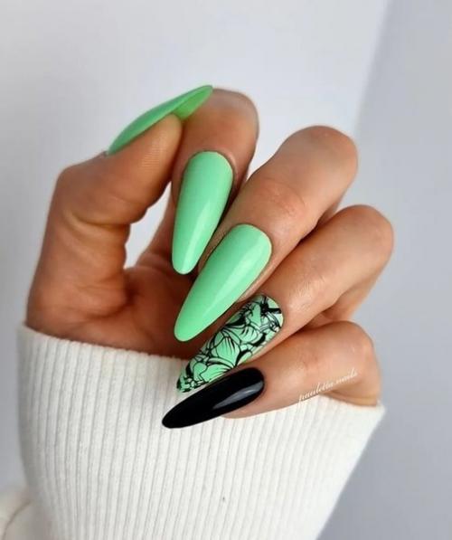 Невероятно красивый маникюр, на длинные ногти. 01