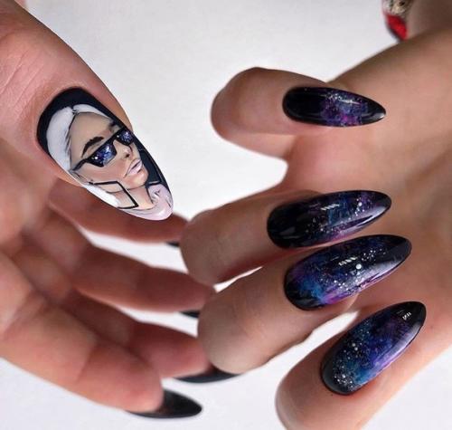 Маникюр Девушка на Ногтях. 03