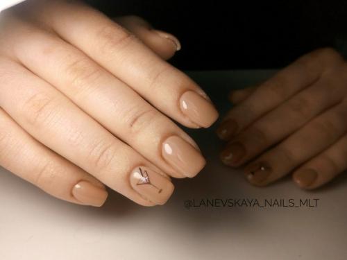 Можно критику?  Занимаюсь 7 месяцев, курсы не проходила, планирую скоро пройти? 06