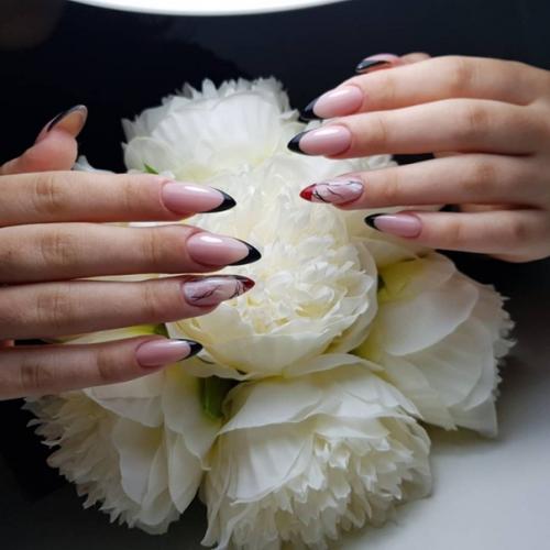 Сколько слов уже было сказано о многогранности френча и его вариациях. 03