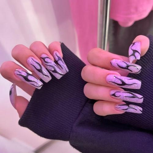 Сохраняй необычные идеи для маникюра. 05