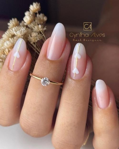 Маникюр - это не только способ выглядеть ухоженной и стильной, но и проявление заботы о своем здоровье. 05