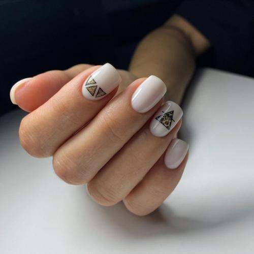 Идеи молочного маникюра. 01