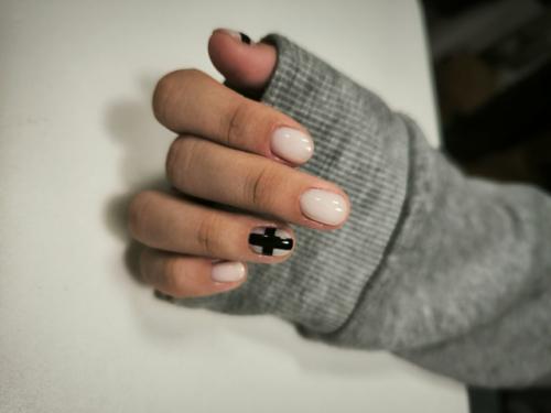 И так новость: я теперь начинающий мастер маникюра! 01 И так новость: я теперь начинающий мастер маникюра! 01