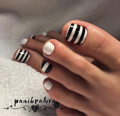 Какой дизайн педикюра выберешь ты? 09