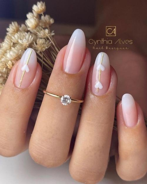 Маникюр - это не только способ выглядеть ухоженной и стильной, но и проявление заботы о своем здоровье. 06