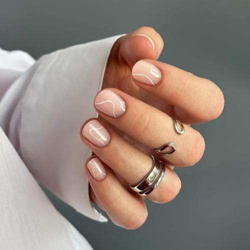 Маникюр на короткие ногти. 03