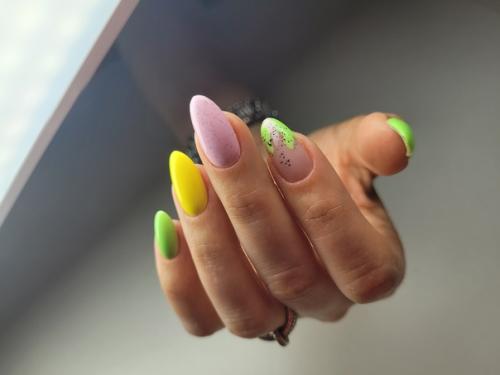 На жизнь смотреть не стоит хмуро: 01