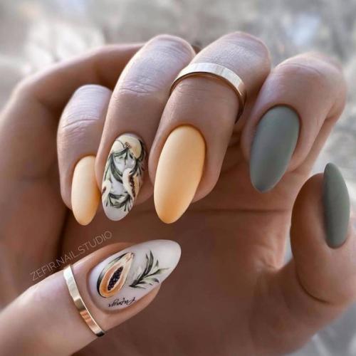 Нежно зеленый в маникюре смотрится исключительно круто. 05