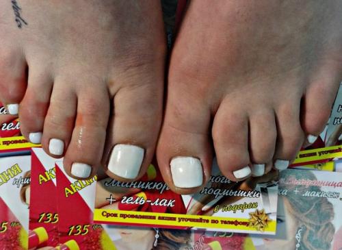 Девчоночки?  Предлагаю вам услуги маникюра и педикюра? 07