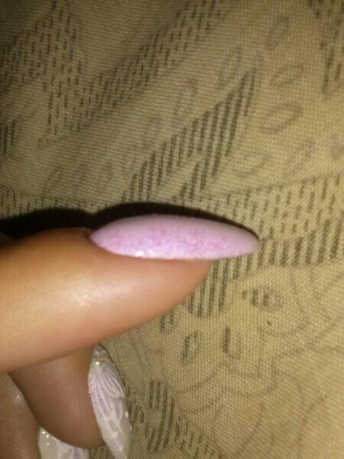 Девочки, подскажите, пожалуйста, почему трескают гелевые ногти по бокам? 01