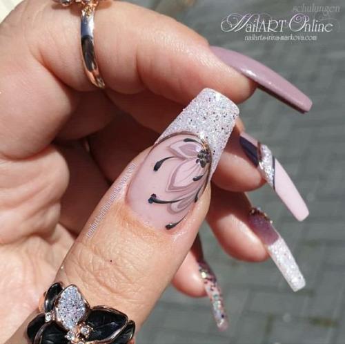 Удивительные идеи французского маникюра. 04