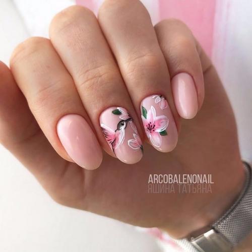 В случае если вы не знаете, какой цвет выбрать для своего маникюра, тогда мастера нейл - арта предлагают свои варианты. 02