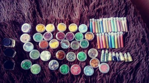 Девочки, SOS?  Подарили мне от такой набор для дизайна. 01