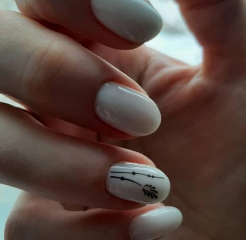 Мой маникюр в стихах (стихи в комментариях к фото), на память, что целый год я ходила его делать. 02